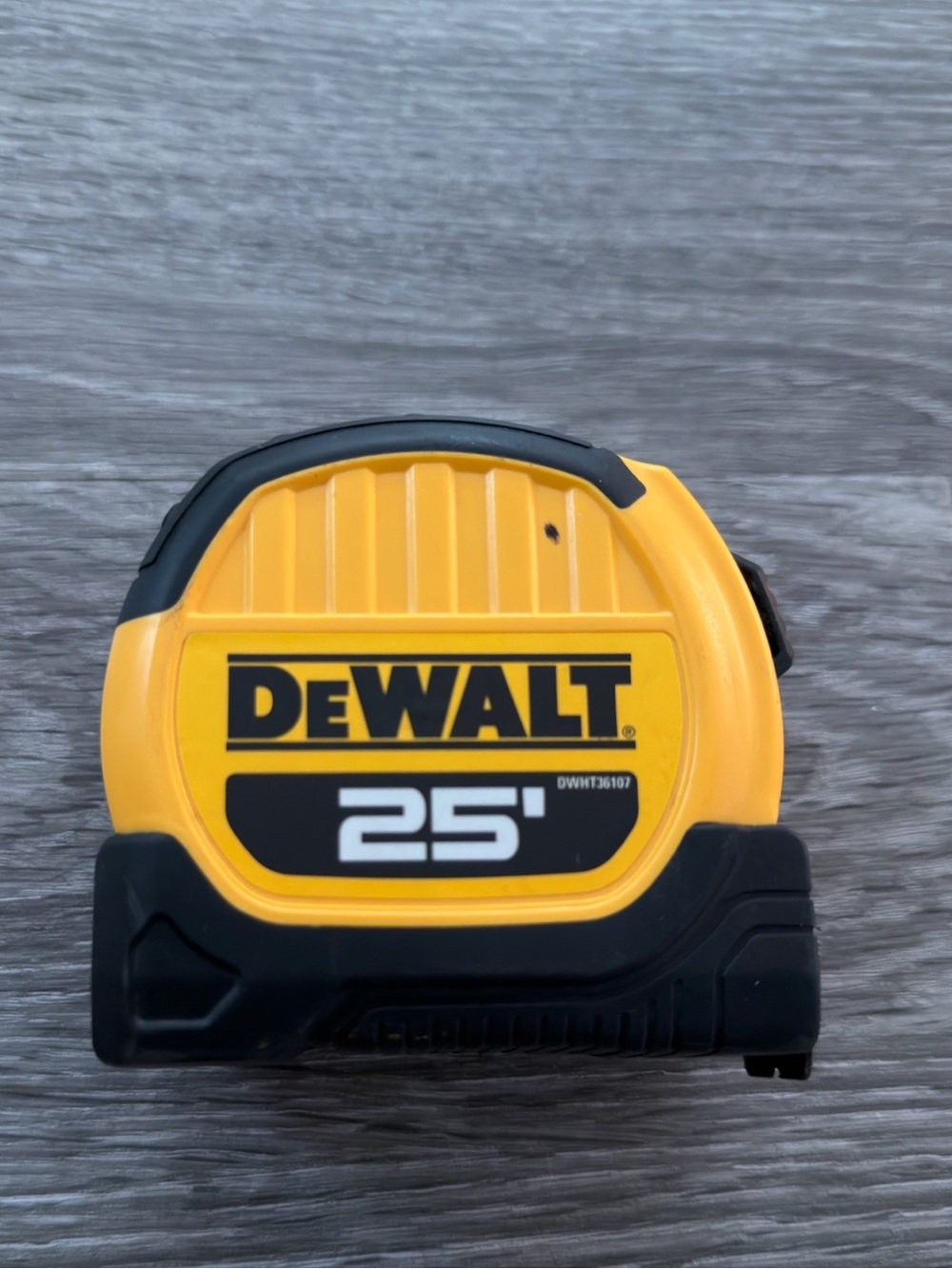DEWALT 25' Tape Measure in Yellow and Black